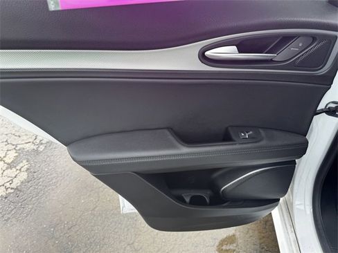 Used 2022 Alfa Romeo Stelvio Veloce image 20