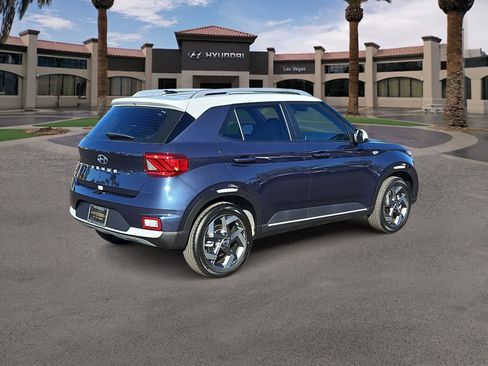 New 2026 Hyundai Venue SEL FWD image 8