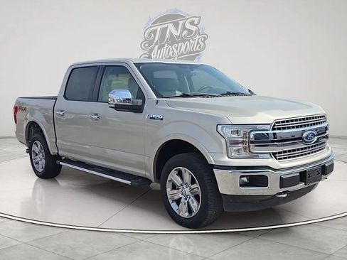Used 2018 Ford F150 Lariat w/ Equipment Group 502A Luxury AWD/4WD image 3