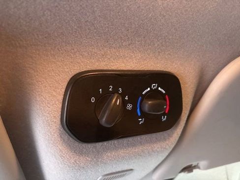 Used 2017 Ford Transit 350 XLT image 21