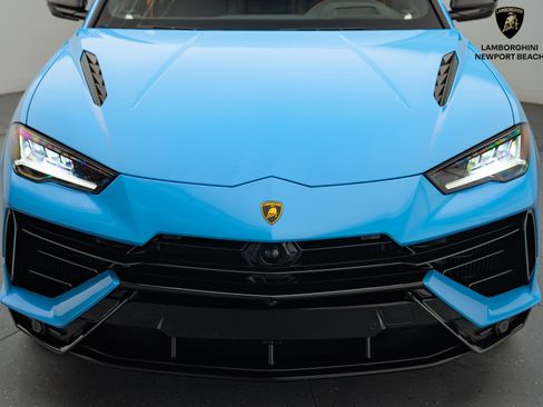 Used 2024 Lamborghini Urus S image 9