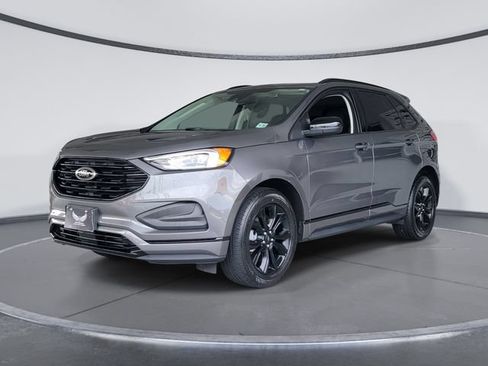 Used 2024 Ford Edge SE w/ Black Appearance Package AWD/4WD image 4