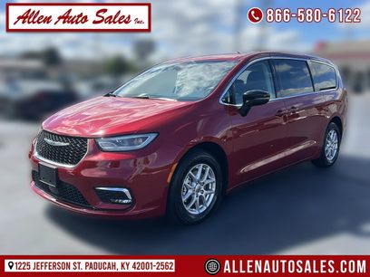 Used 2024 Chrysler Pacifica Touring-L