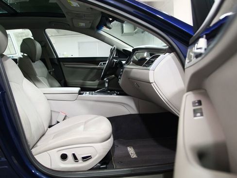 Used 2018 Genesis G80 3.8 w/ Option Group 02 image 23