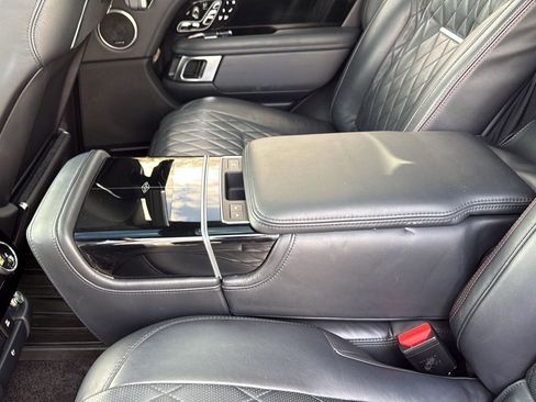 Used 2021 Land Rover Range Rover SV Autobiography Dynamic image 26