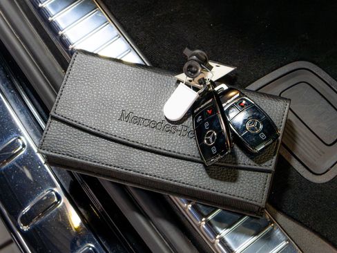 Used 2024 Mercedes-Benz GLS 63 AMG 4MATIC image 86