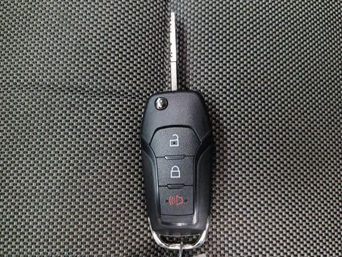 Used 2018 Ford F150 XL w/ Equipment Group 101A Mid AWD/4WD image 32
