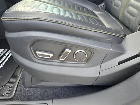 Used 2024 Rivian R1S Adventure AWD/4WD image 13
