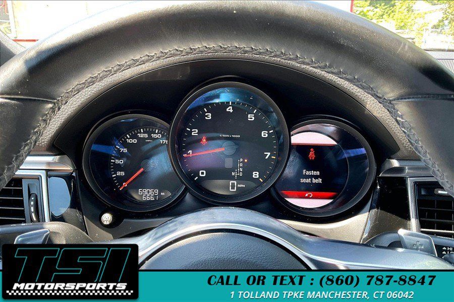 Used 2018 Porsche Macan AWD/4WD image 20