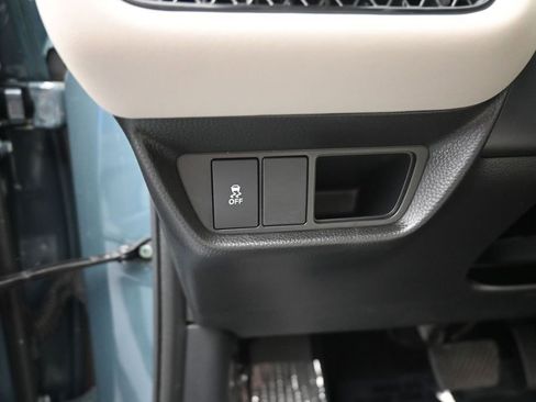 Certified 2026 Honda HR-V LX image 18