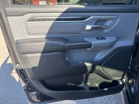 Used 2019 RAM 1500 Big Horn image 15