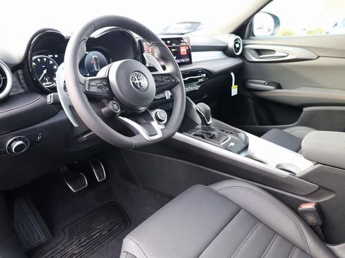 New 2025 Alfa Romeo Tonale Veloce w/ Premium Package image 10