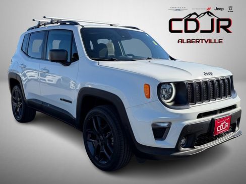 Used 2021 Jeep Renegade Latitude w/ Sun & Sound Group image 1