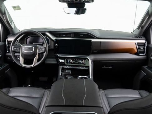 Used 2023 GMC Sierra 1500 Denali w/ Denali Reserve Package image 10