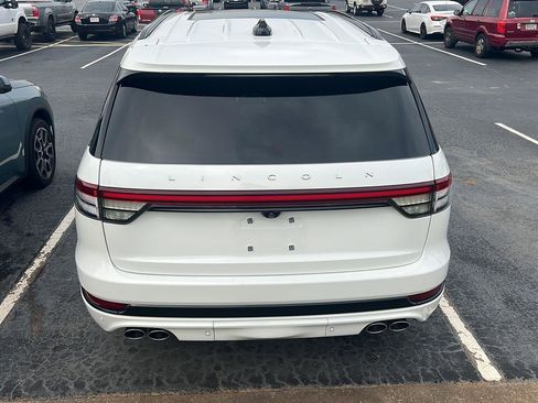 Used 2025 Lincoln Aviator Reserve w/ Equipment Group 201A AWD/4WD image 9