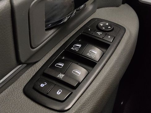 Used 2018 RAM 1500 Big Horn AWD/4WD image 27