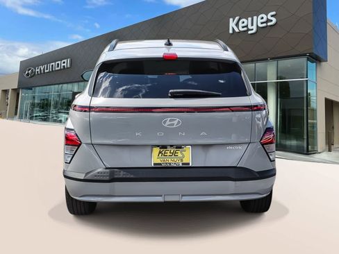 Certified 2024 Hyundai Kona SEL FWD image 6
