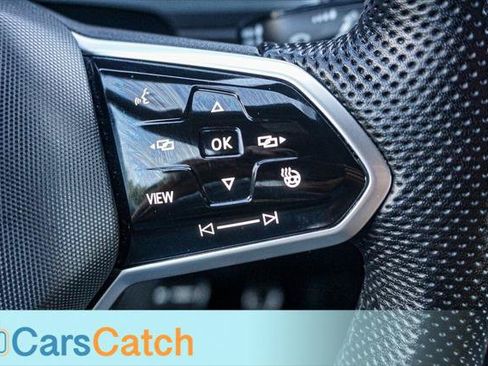 Used 2022 Volkswagen Tiguan SEL R-Line AWD/4WD image 35