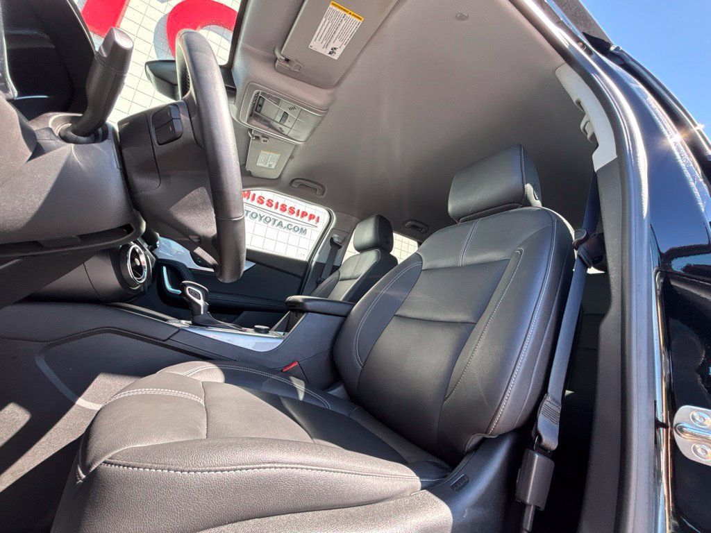 Used 2024 Chevrolet Blazer LT FWD image 11