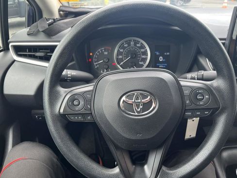 Used 2022 Toyota Corolla LE image 16