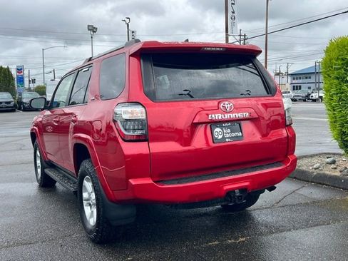 Used 2022 Toyota 4Runner SR5 AWD/4WD image 7