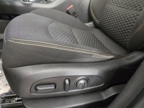 Used 2020 GMC Terrain SLE w/ Driver Convenience Package image 30