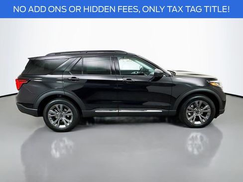 New 2025 Ford Explorer Active w/ Active Comfort Package image 8