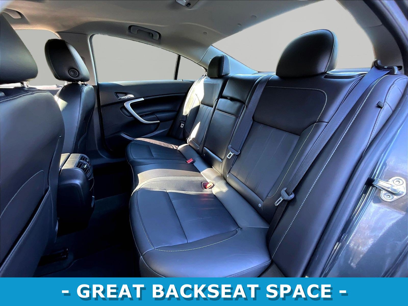 Used 2017 Buick Regal Sport Touring FWD image 22