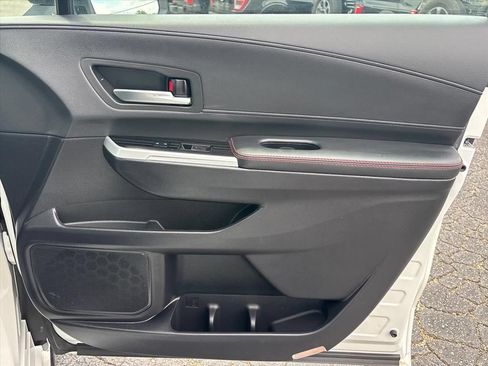 Used 2025 Toyota Sienna XSE AWD/4WD image 13