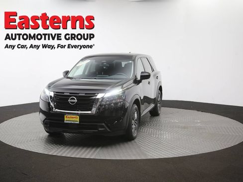Used 2024 Nissan Pathfinder S AWD/4WD image 54