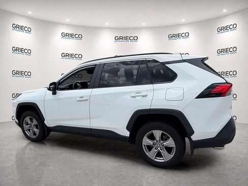 Used 2024 Toyota RAV4 XLE w/ Convenience Package FWD image 5