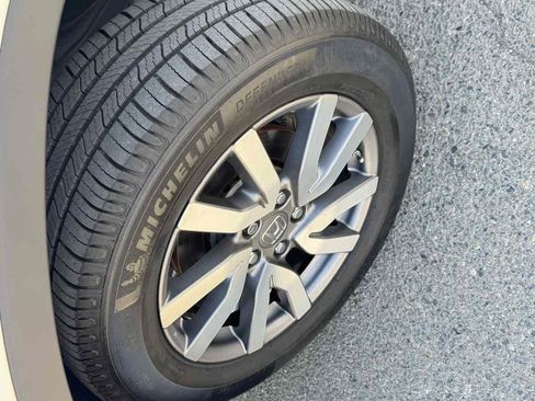Used 2019 Honda Pilot EX-L image 40