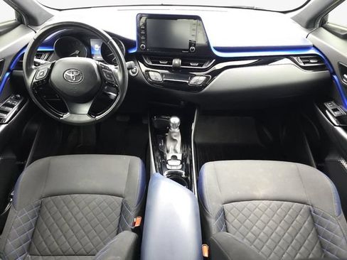 Used 2021 Toyota C-HR XLE FWD image 13