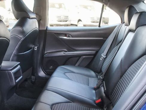 Used 2023 Toyota Camry SE image 18