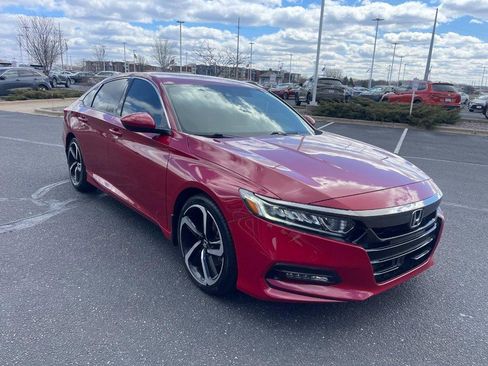 Used 2019 Honda Accord Sport image 2
