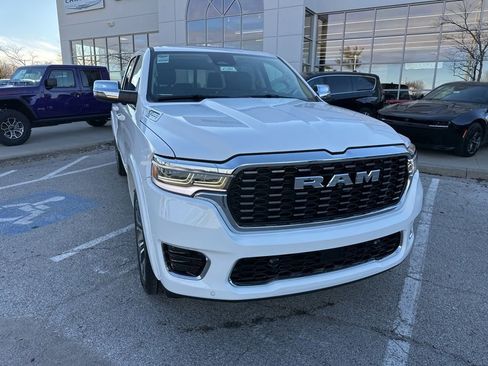 New 2026 RAM 1500 Tungsten w/ Trailer Tow Group AWD/4WD image 8