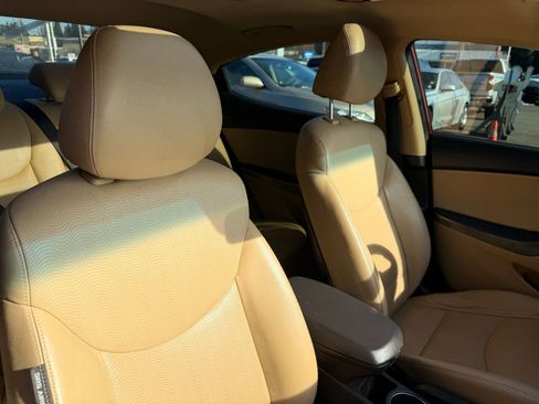 Used 2012 Hyundai Elantra Limited w/ Technology Pkg 5 image 23