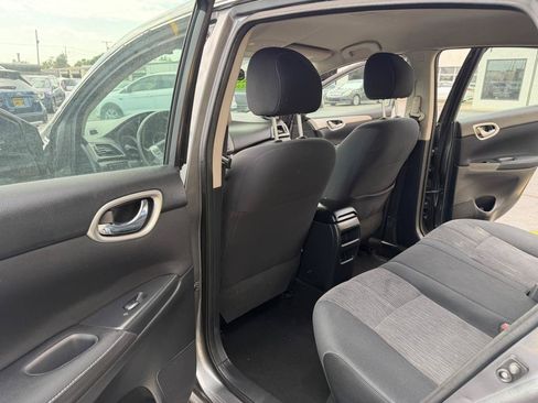 Used 2015 Nissan Sentra SV FWD image 10