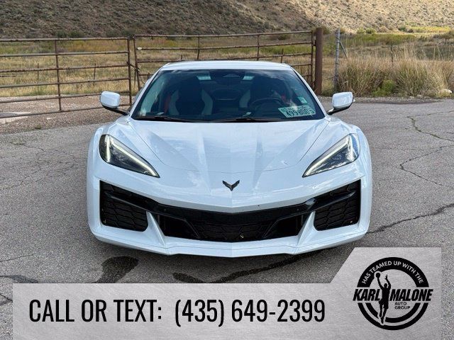 Used 2024 Chevrolet Corvette Z06 w/ Stealth Interior Trim Package RWD image 9