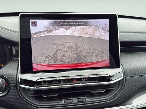 New 2026 Jeep Compass Limited w/ Sun, Sound & Navigation Group AWD/4WD image 27