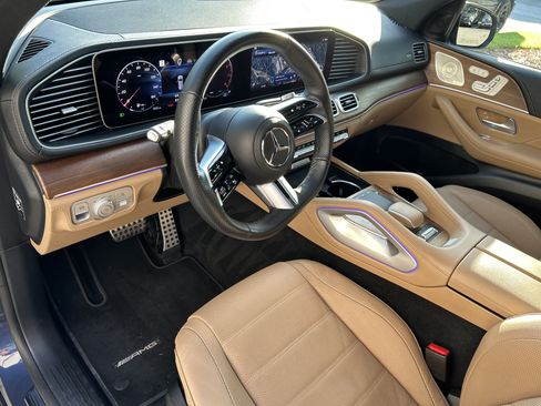 Certified 2024 Mercedes-Benz GLS 450 4MATIC image 21