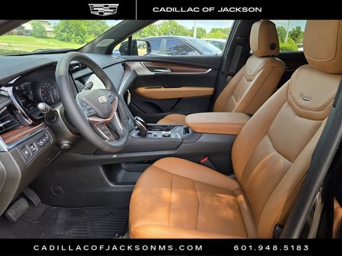 New 2026 Cadillac XT5 Premium Luxury w/ Driver Assist Package FWD image 9