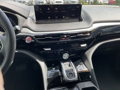 Used 2024 Acura MDX SH-AWD image 24