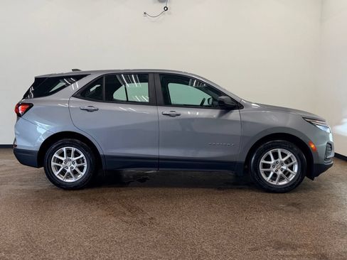 Used 2023 Chevrolet Equinox LS FWD image 7
