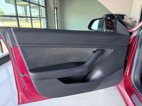 Used 2019 Tesla Model 3 Standard Range Plus RWD image 10