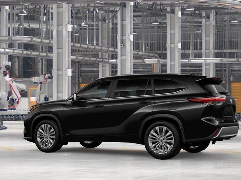 New 2026 Toyota Highlander Platinum image 5