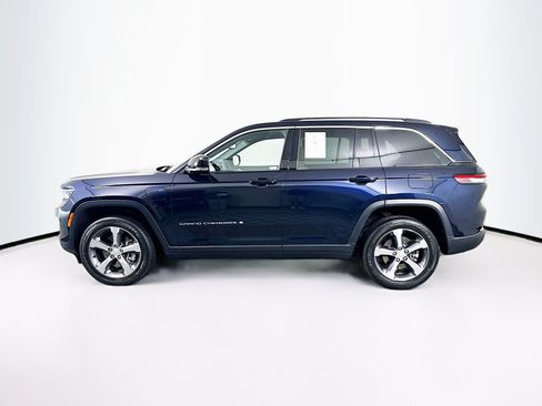 Used 2023 Jeep Grand Cherokee 4WD 4xe image 4