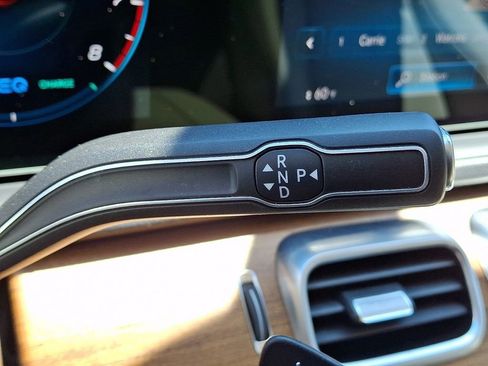 Used 2021 Mercedes-Benz GLE 450 4MATIC image 16