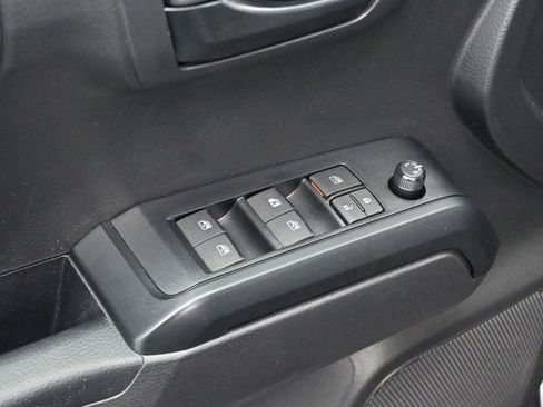 Used 2023 Toyota Tacoma SR AWD/4WD image 10