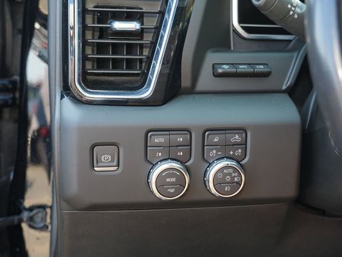 Used 2024 GMC Sierra 1500 Denali Ultimate AWD/4WD image 17